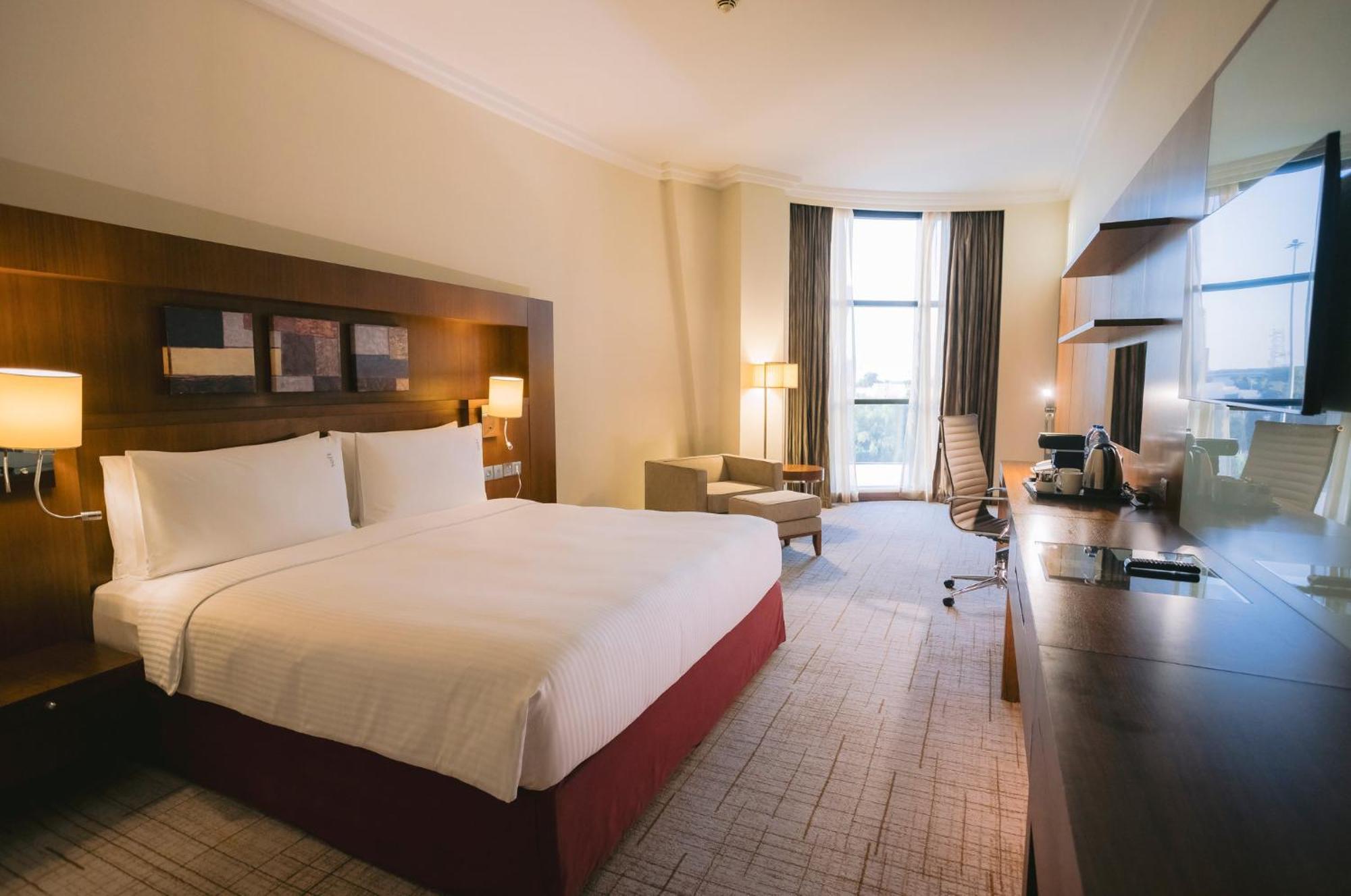By Ihg 4*