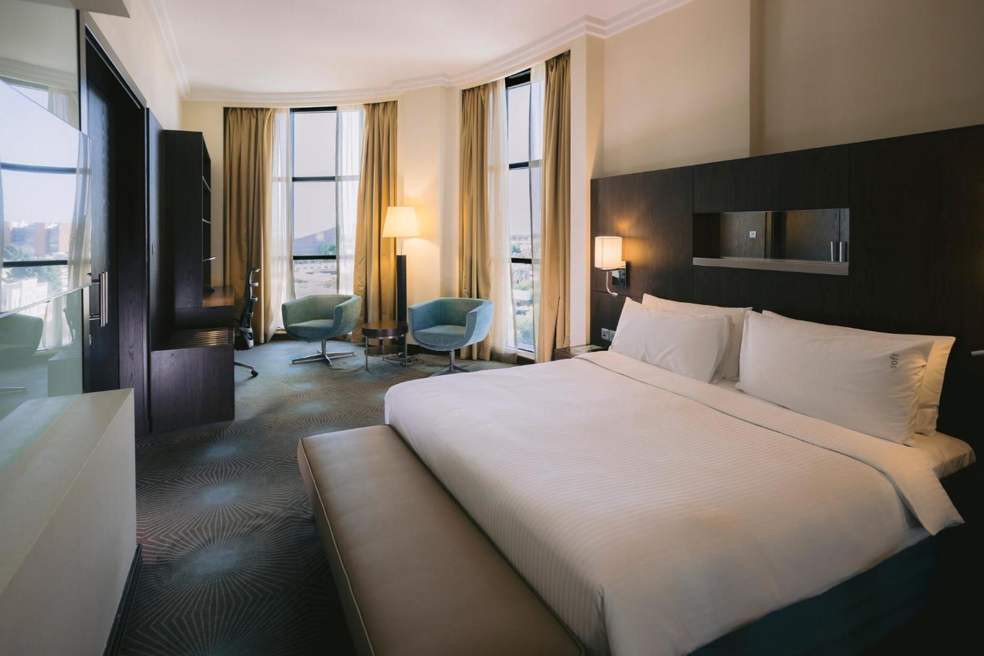 By Ihg 4*