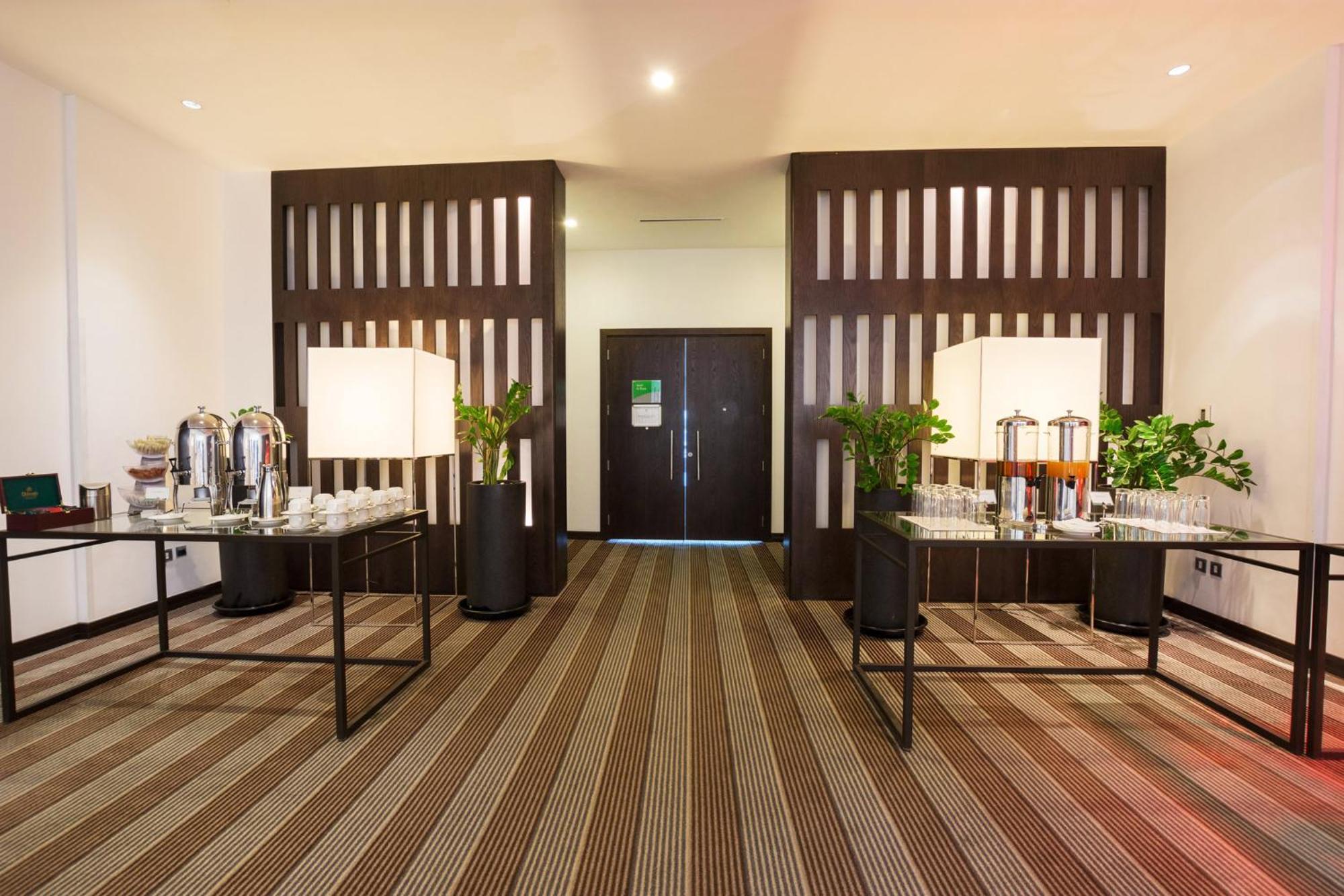 By Ihg Hotel Abu Dhabi